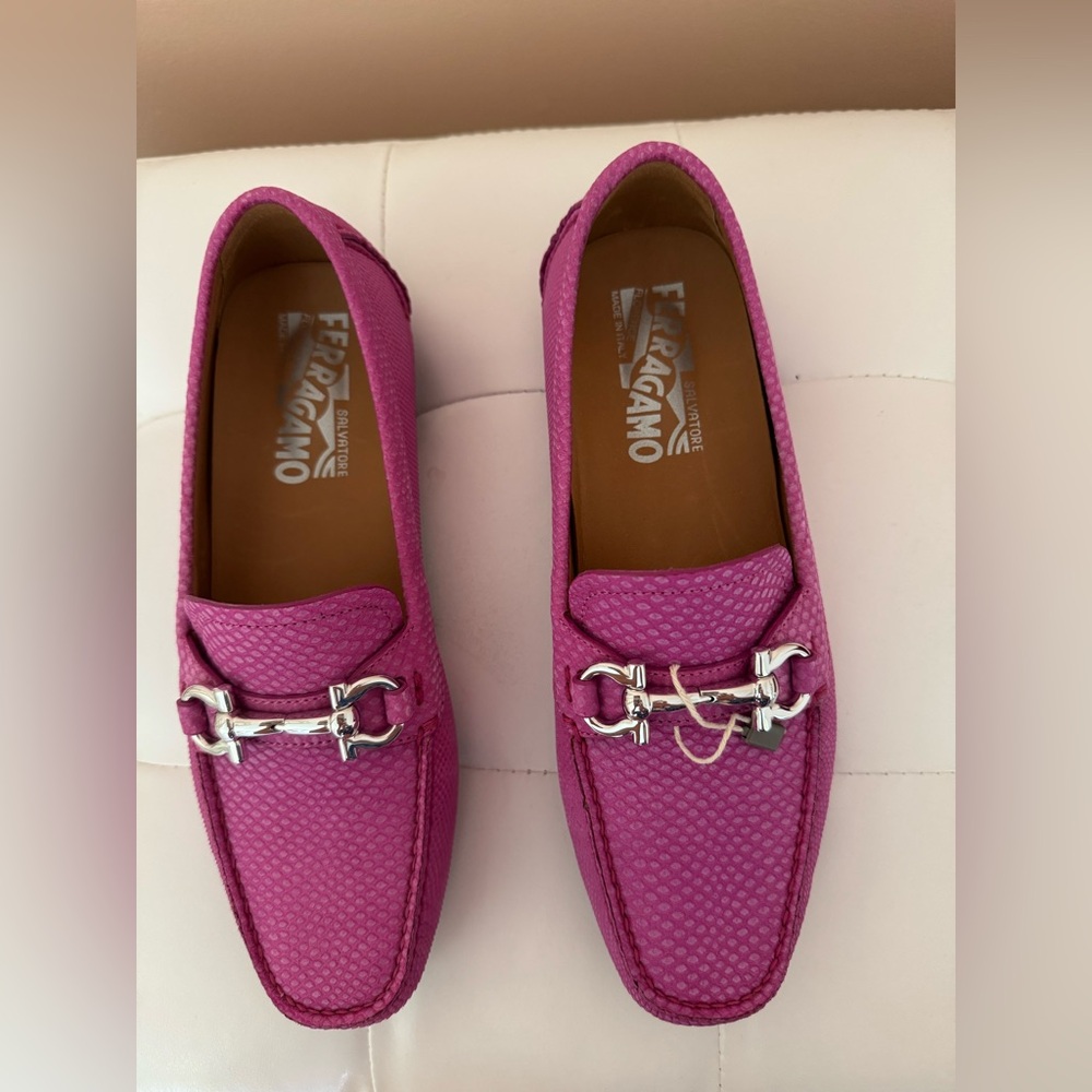 Salvatore Ferragamo Fuchsia Loafers with Silver Accents. Made in Italy. Leather. - Picture 3 of 8